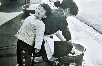 2025年11月，說(shuō)一個(gè)，一般人接受不了的觀(guān)點(diǎn)